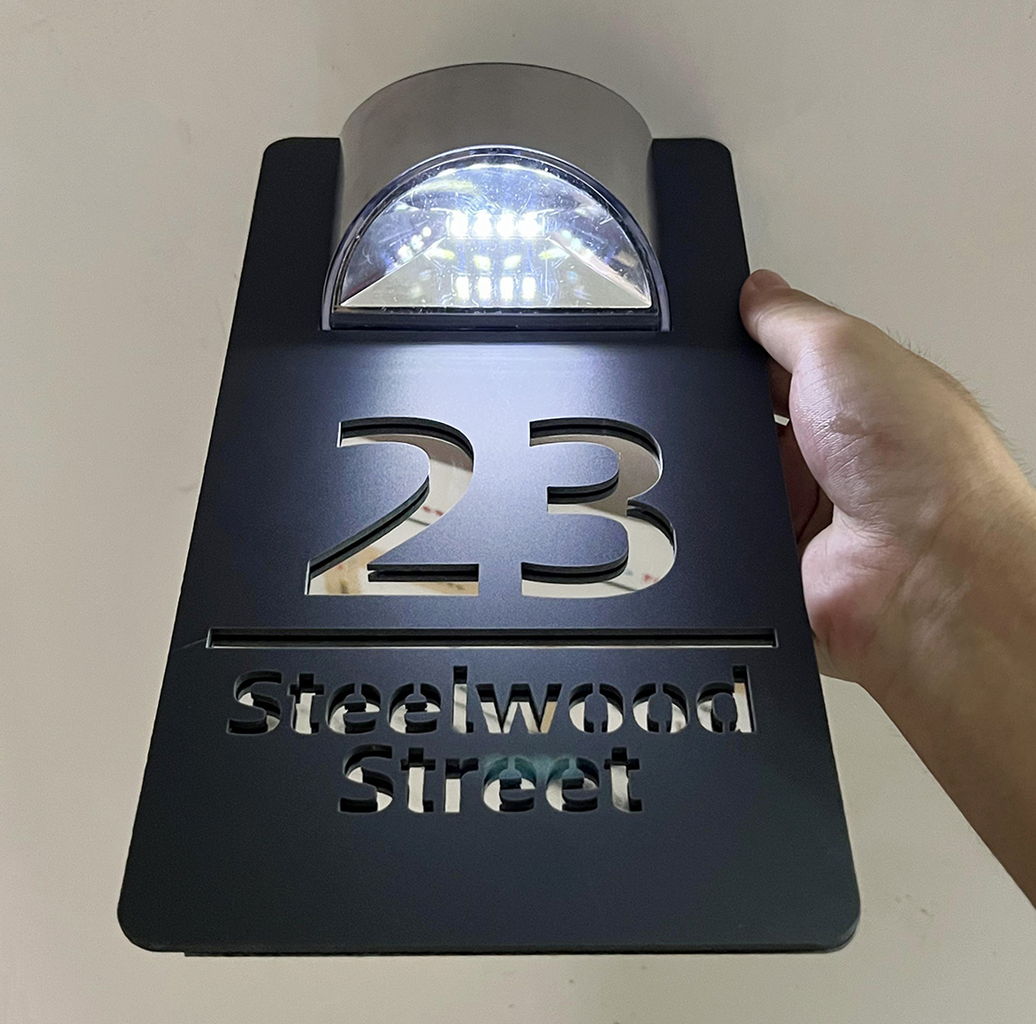 Customized Solar Exterior Hous - Outdoor Power House のレビューと価格