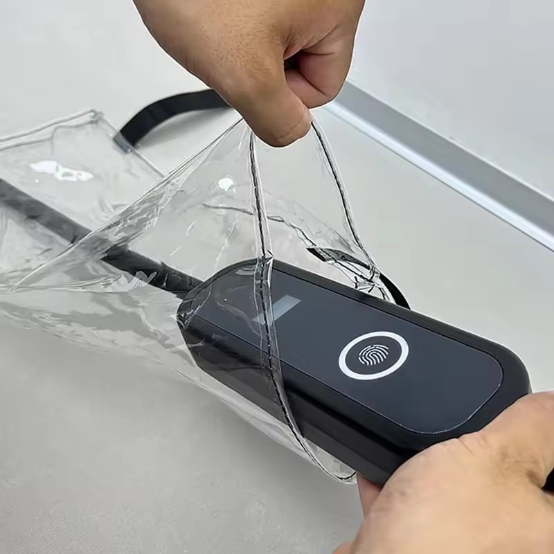 MOBIDEA Waterproof Electric Ca - Outdoor Usb Power Supply のレビューと価格