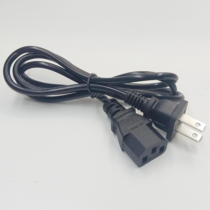 US USA to IEC 320 C13 2-Prong  - Outdoor Power Extension Cord のレビューと価格