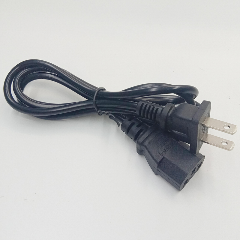 US USA to IEC 320 C13 2-Prong  - Outdoor Power Extension Cord のレビューと価格